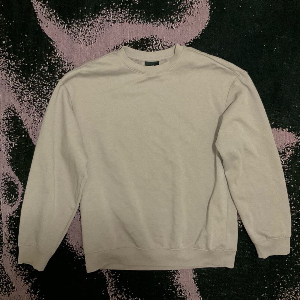 H&M Cream Crewmeck
